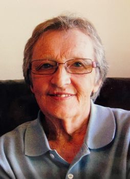 Doreen-HAND-for-webpage-e1659414166428